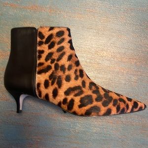 IONA KITTEN HEEL ANKLE BOOTS-HAIRCALF Size 9